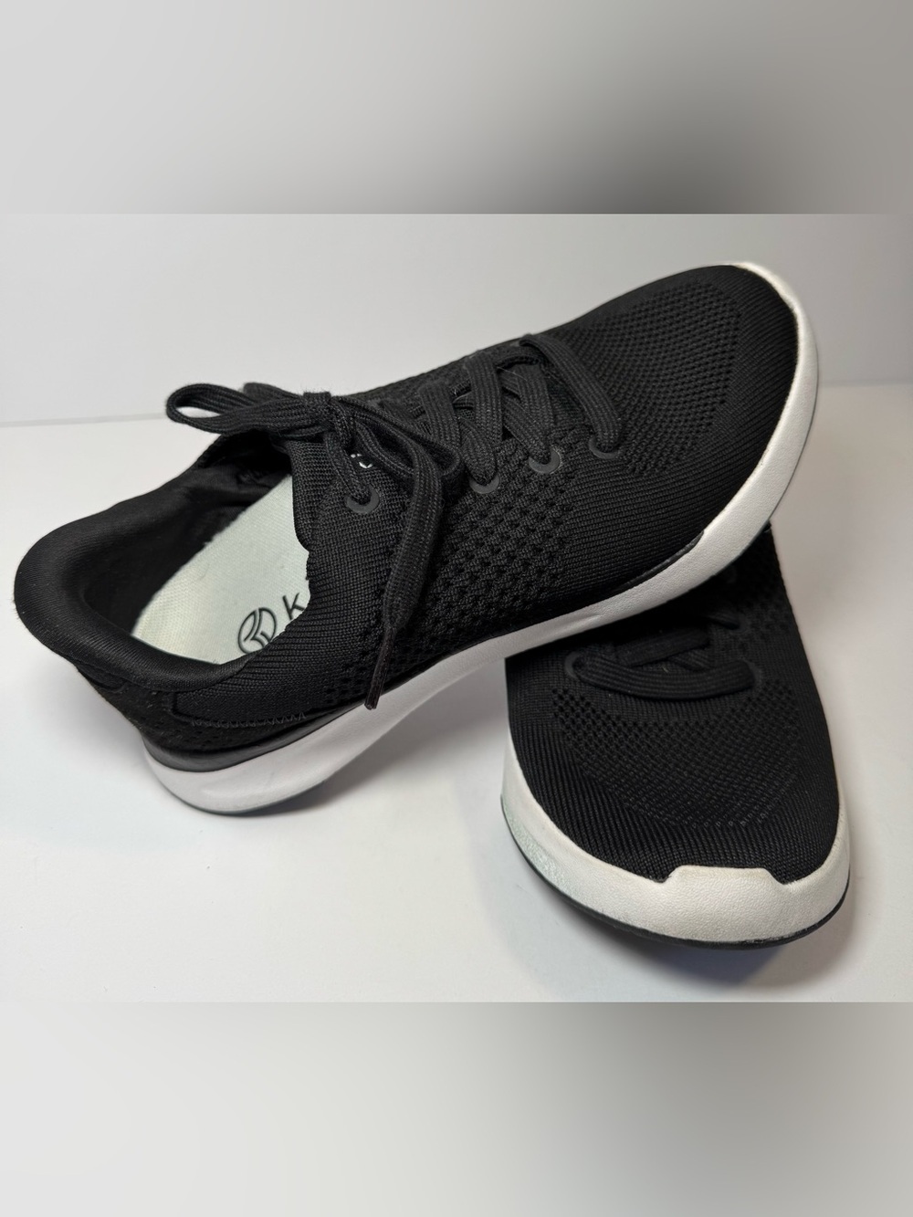 Kizik Lima black slip in tennis shoe